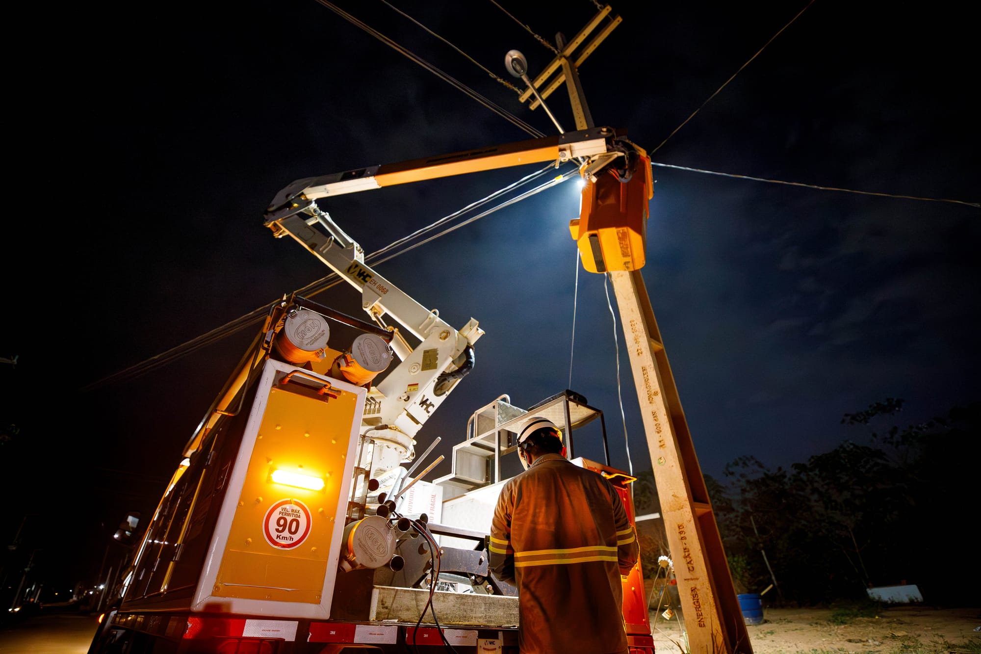 Prefeitura de Cuiabá avança na modernização da iluminação e já economiza R$ 1 milhão por ano