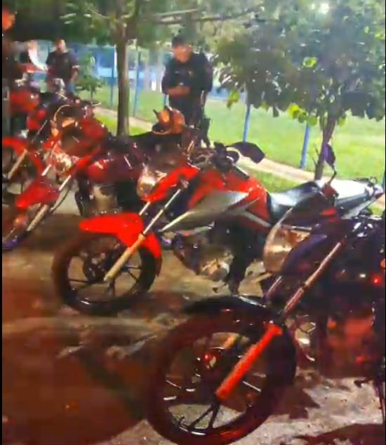 Polícia Militar frustra rolezinho em Rondonópolis e apreende 30 motocicletas irregulares