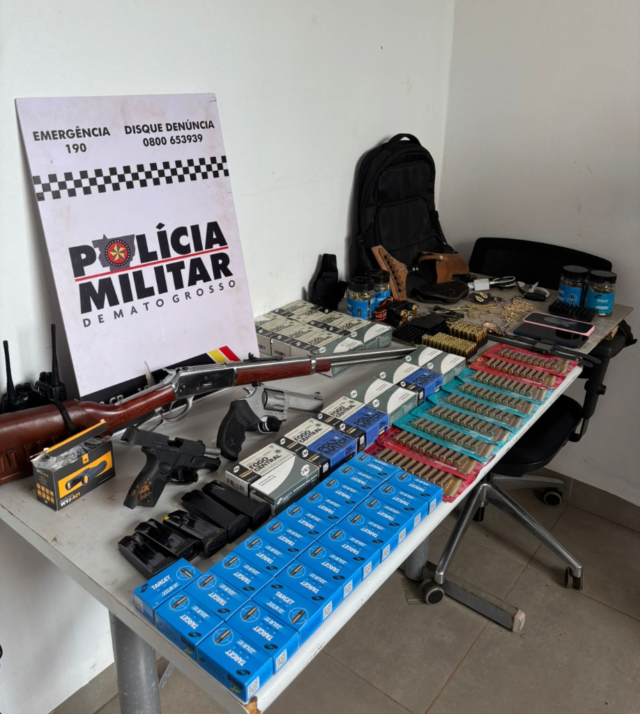 Polícia Militar apreende três armas, 2.982 munições e detém suspeitos por roubo e porte ilegal