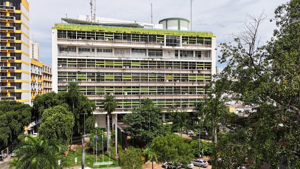 Prefeito esclarece sobre mudanças no ISS e incentivos fiscais