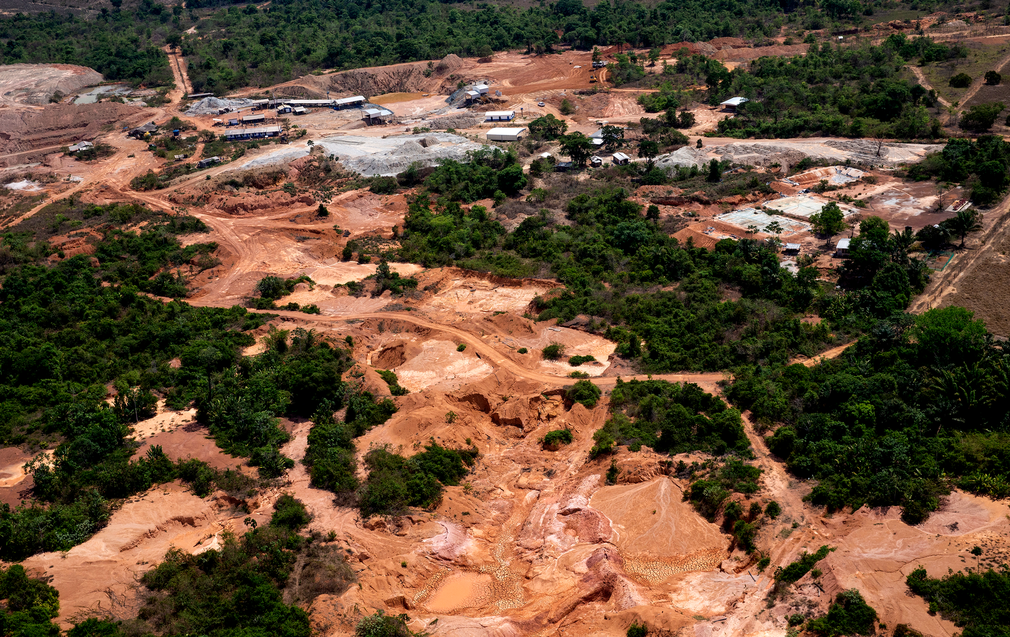 Investigação apura presença de metais tóxicos na bacia do Rio Paranaíta
