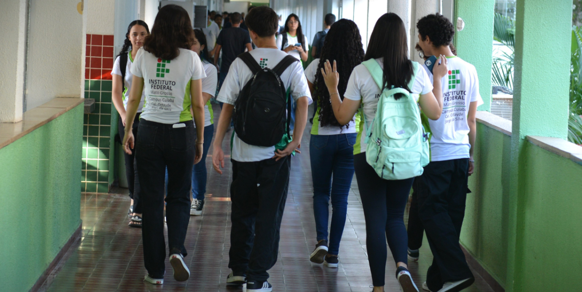 “IFMT oferece curso gratuito e bolsa de R$ 200 para estudantes do 9º ano”