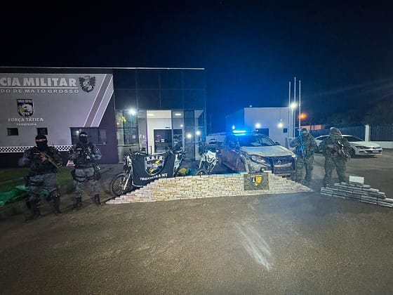 Perseguição termina com apreensão de 300 kg de cocaína e abandono de SUV em Pontes e Lacerda