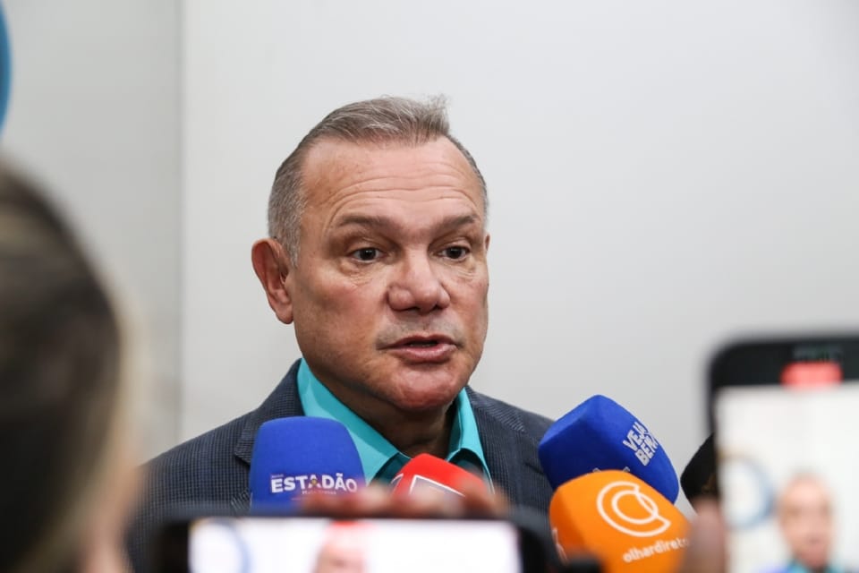 “Levei cartas e mensagens de apoio do povo de Mato Grosso”, diz Senador após visita a Bolsonaro