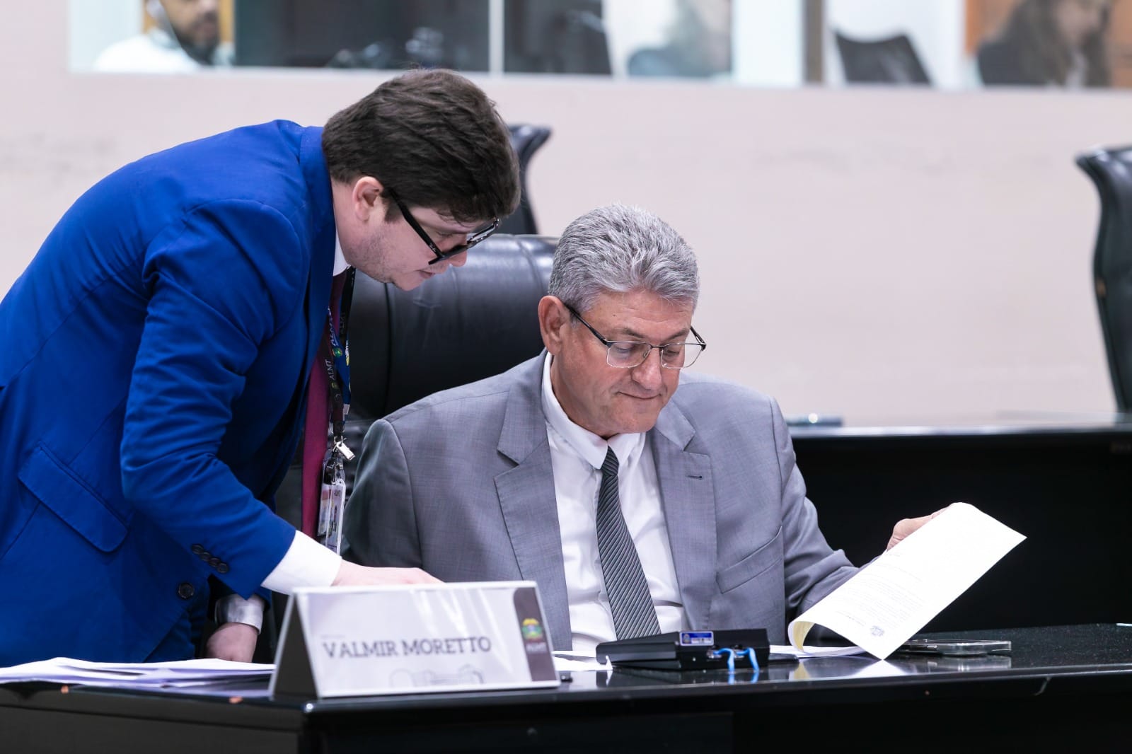 ALMT aprova propostas de Moretto que reconhecem lideranças e história da região Oeste