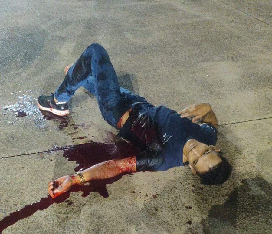 Suspeito atira contra a Polícia após roubo em Cuiabá e acaba baleado; VEJA O VÍDEO