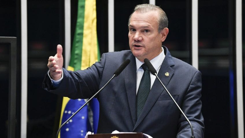 “Muda muito”, afirma Senador sobre entrada de Max Russi na disputa pelo Governo; VEJA O VÍDEO