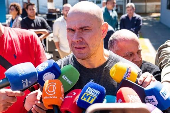 “Não vai acontecer nada”, diz Prefeito sobre ação do Senado contra Moraes