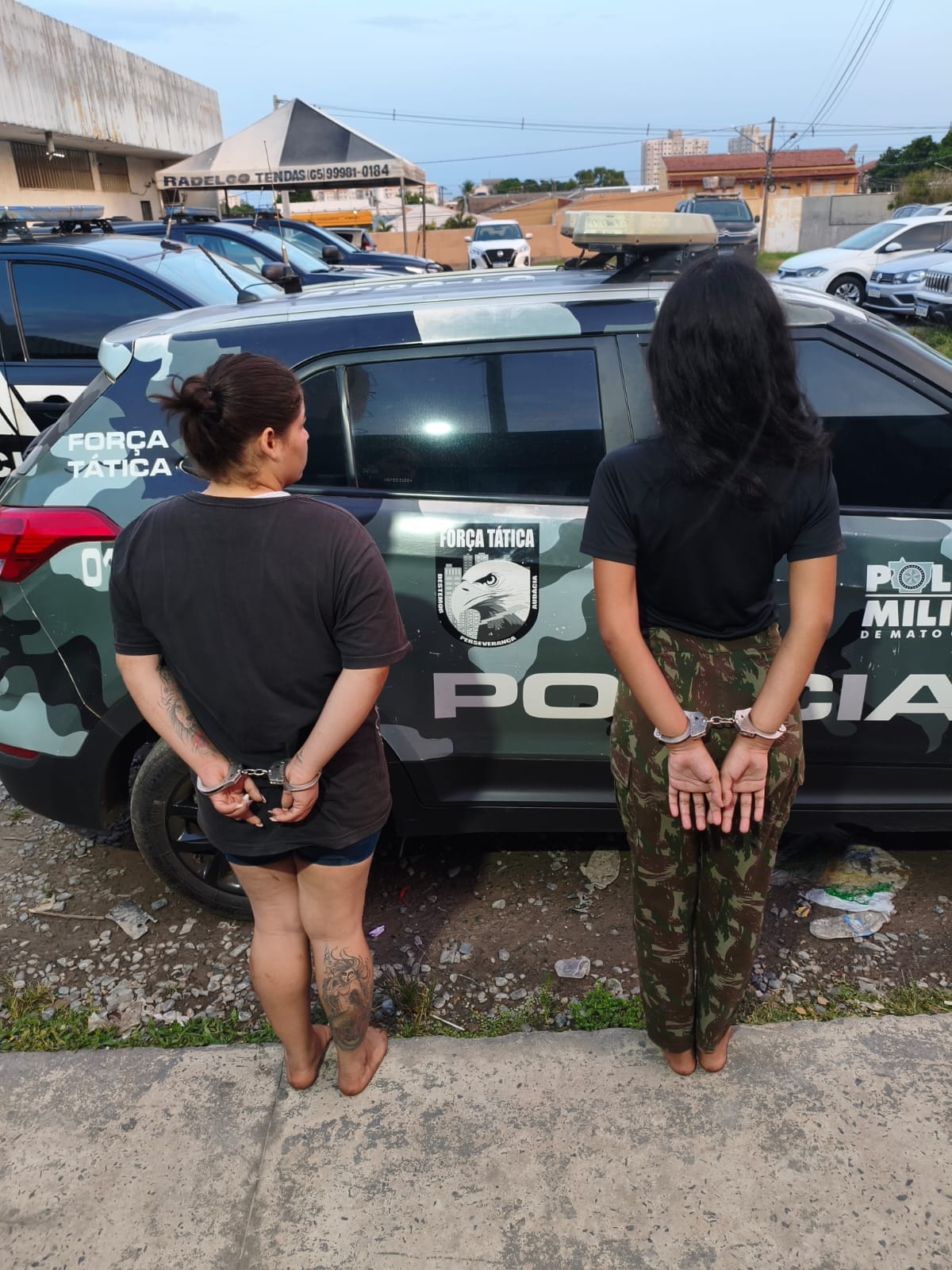 Duas mulheres são presas após sargento ser baleado e ter arma roubada em Cuiabá