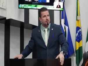 Associação LGBTQIA+ e Defensoria Pública acionam vereador Ranalli na justiça e pedem indenização de R$ 400 mil