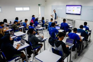 Rede Estadual encerra ano letivo  com Conselhos de Classe e férias escolares
