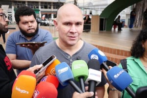 “Estamos reforçando a rede para melhorar o atendimento”, afirma Prefeito ao convocar 17 profissionais na saúde