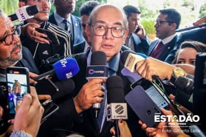 “Queria confirmar parentesco”, diz servidor sobre acesso a dados de familiar de ministro