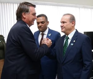 Bolsonaro pede autorização ao STF para tratar de pré-candidatura de Wellington Fagundes