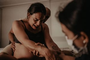 Podcast expõe casos de violência obstétrica e alerta para abusos no pré e pós-parto