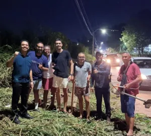 “Cansados do abandono”, moradores limpam avenida por conta própria e expõem descaso em Várzea Grande