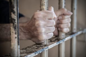 Polícia Civil apreende arma durante ação contra idoso investigado por ameaçar ex-companheira em Juína