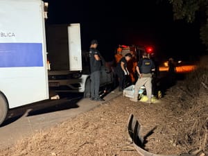 “Idoso morre após carro funerário bater em carreta e atingir caminhonete na BR-070”