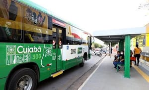 Sem salários, motoristas podem parar e transporte coletivo corre risco de interrupção