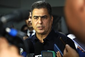 Emanuel defende disputa interna no PSD e diz que pré-candidatura ao Governo "pertence ao partido"