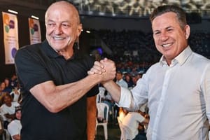 União Brasil aprova apoio a Pivetta e Mauro Mendes vence disputa interna com Jayme Campos