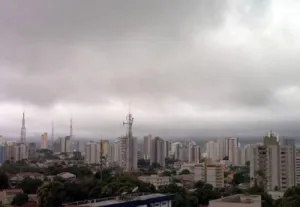 Frente fria derruba temperatura para 15°C e faz Cuiabá registrar manhã típica de inverno