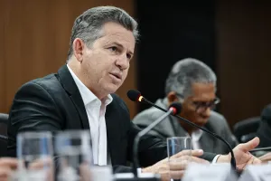 Mauro Mendes cita pareceres de órgãos de controle e diz ser alvo de “armação eleitoral”