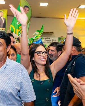 "Esperamos que esse grupo caminhe coeso" diz Deputada ao manter suplências em aberto