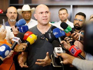 Abilio: “Investiga esse pessoal que está andando com dinheiro na campanha”