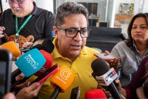 “Não vou conversar com traidor do partido”, diz Ananias contra Cláudio