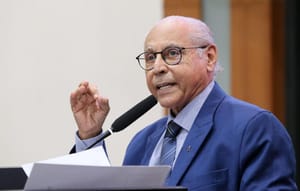 “Na pressa da precipitação”, diz Deputado sobre ata que confirmou Gisela como vice