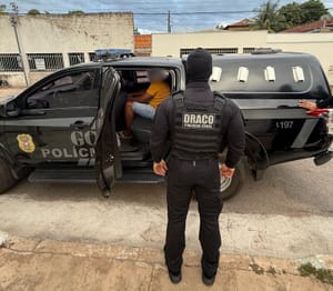 “Cobrava de R$ 7 mil a R$ 10 mil”, aponta investigação contra policial penal; VEJA VÍDEO