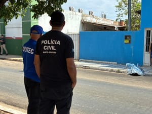 Homem é morto a tiros na porta de Câmara antes de ser julgado por homicídio em MT