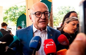 Governador não descarta concurso na saúde: “Se necessário, haverá”