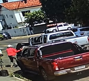 PM prende dois suspeitos de sequestrar mulher em Amarok